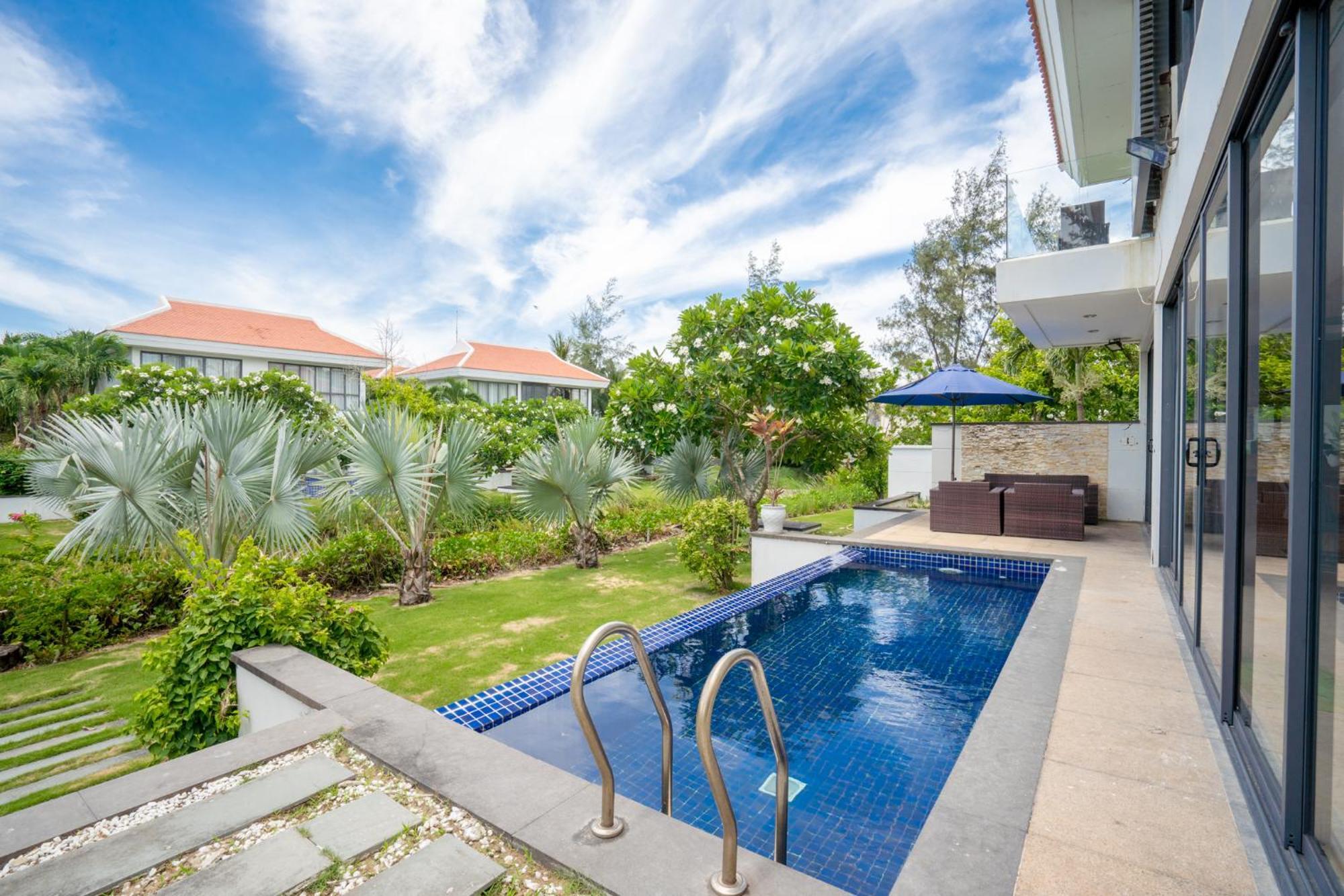 Luxury Pool Villa Close To The Private Beach Da Nang Exterior foto
